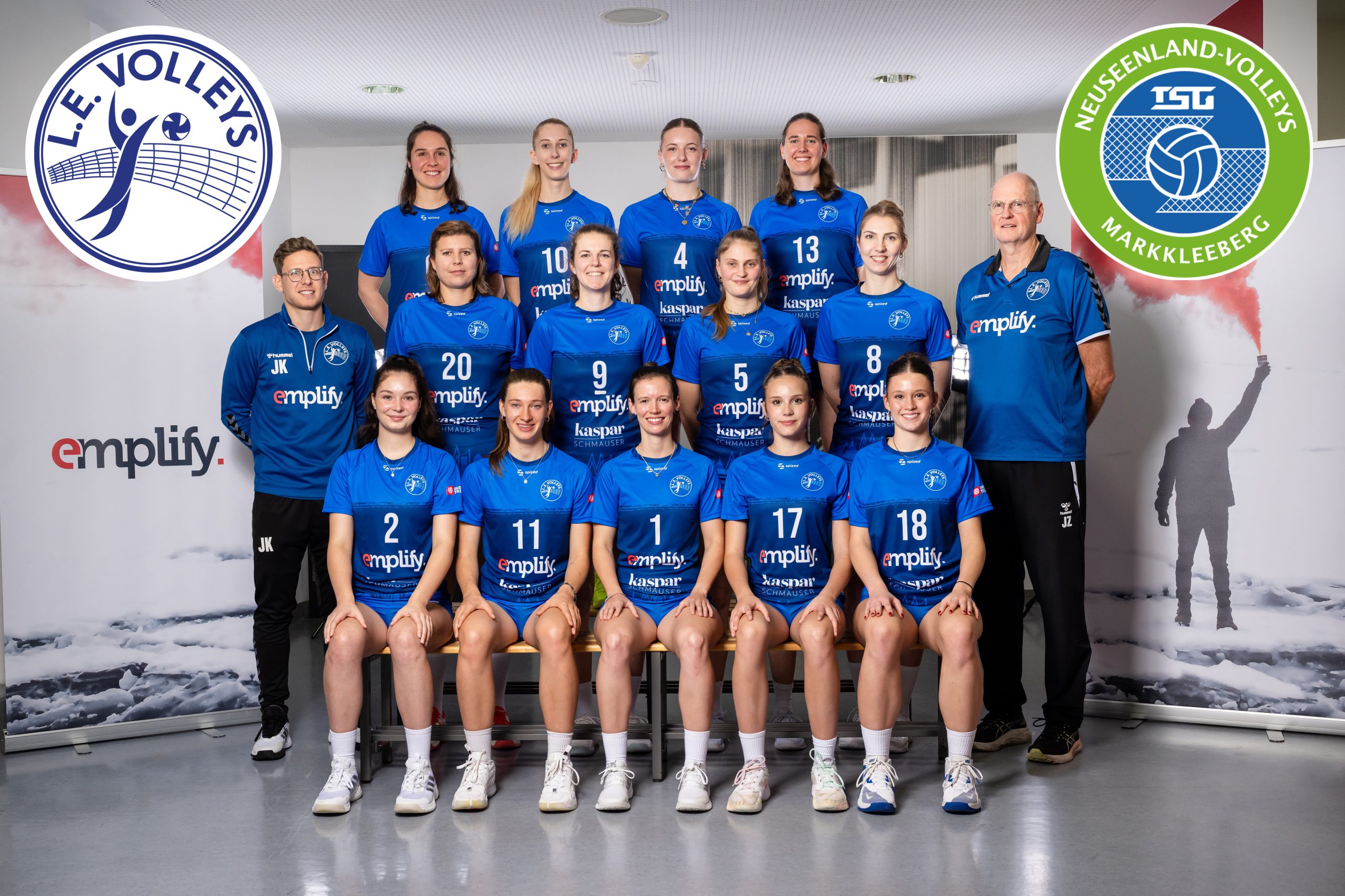 Spielerinnenporträts und Teamfoto am 04.11.2025 in Leipzig (Sachsen).