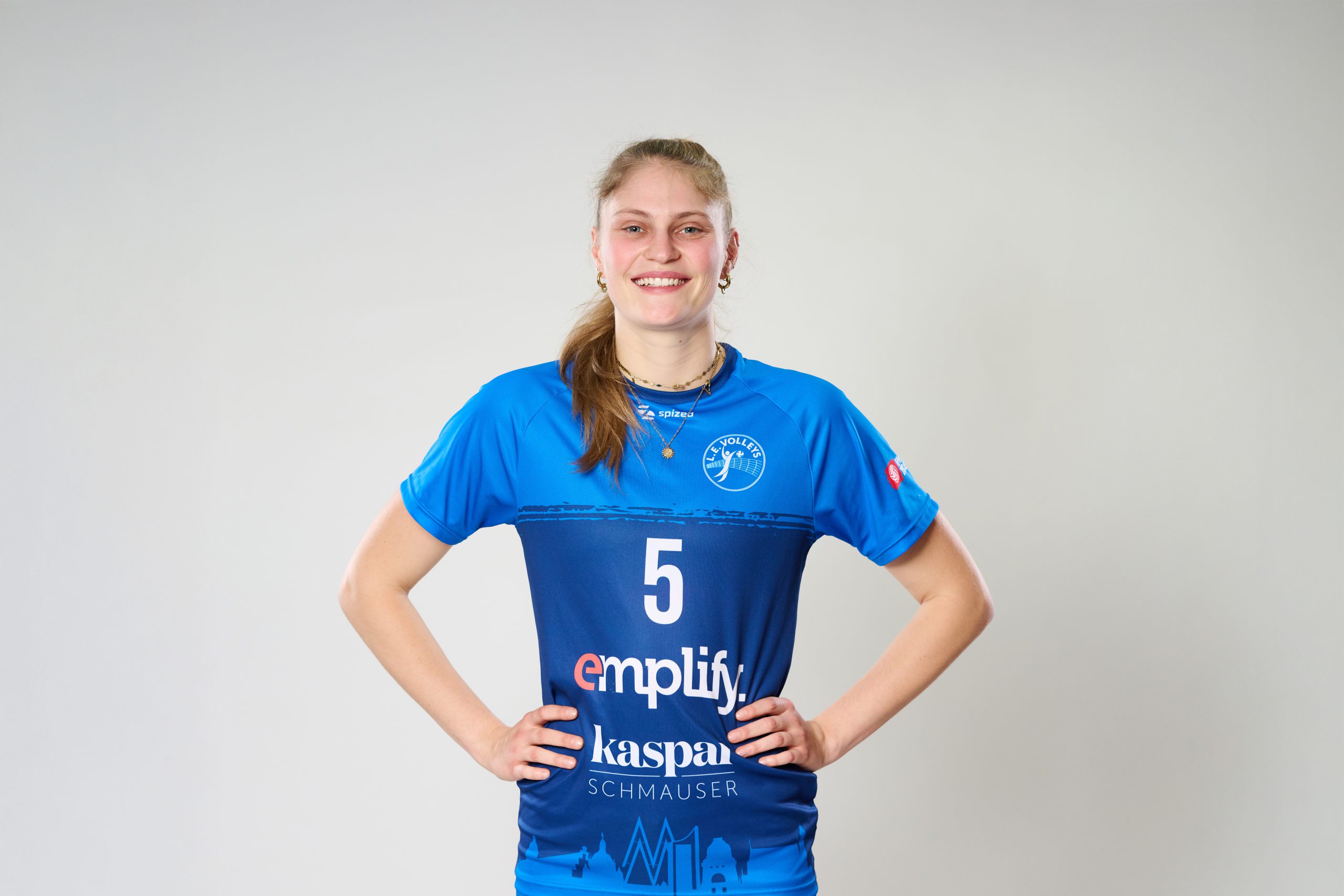 Spielerinnenporträts und Teamfoto am 04.11.2025 in Leipzig (Sachsen).