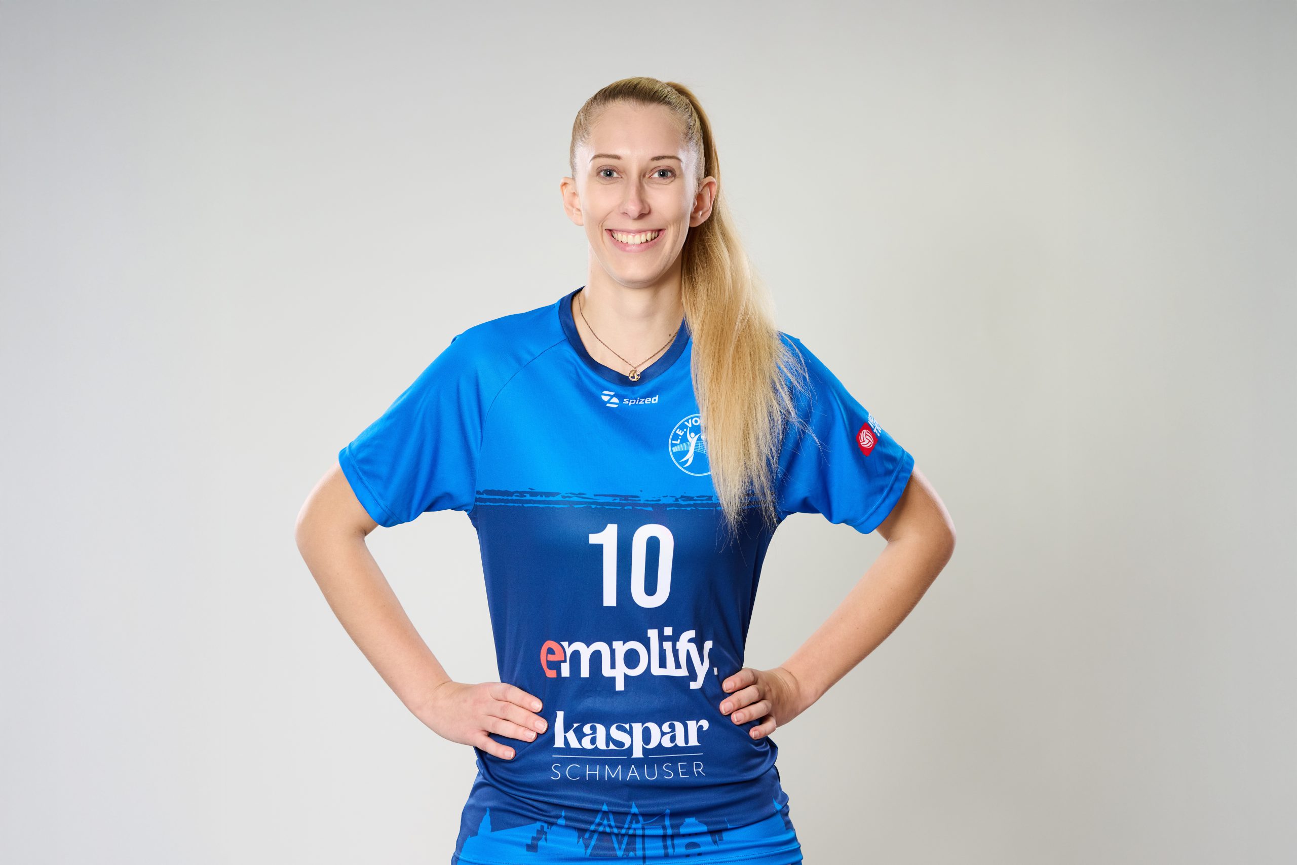 Spielerinnenporträts und Teamfoto am 04.11.2025 in Leipzig (Sachsen).