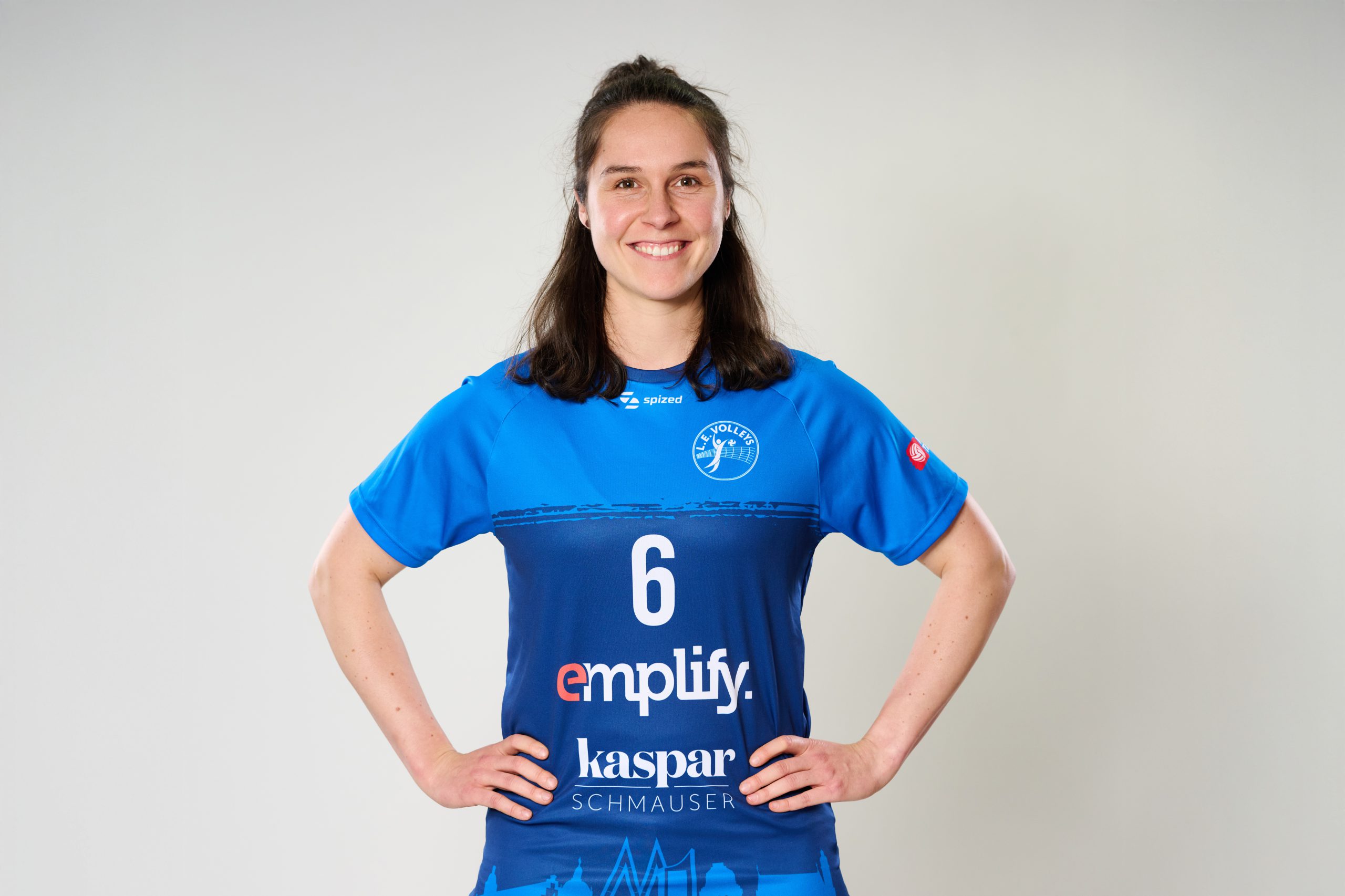 Spielerinnenporträts und Teamfoto am 04.11.2025 in Leipzig (Sachsen).