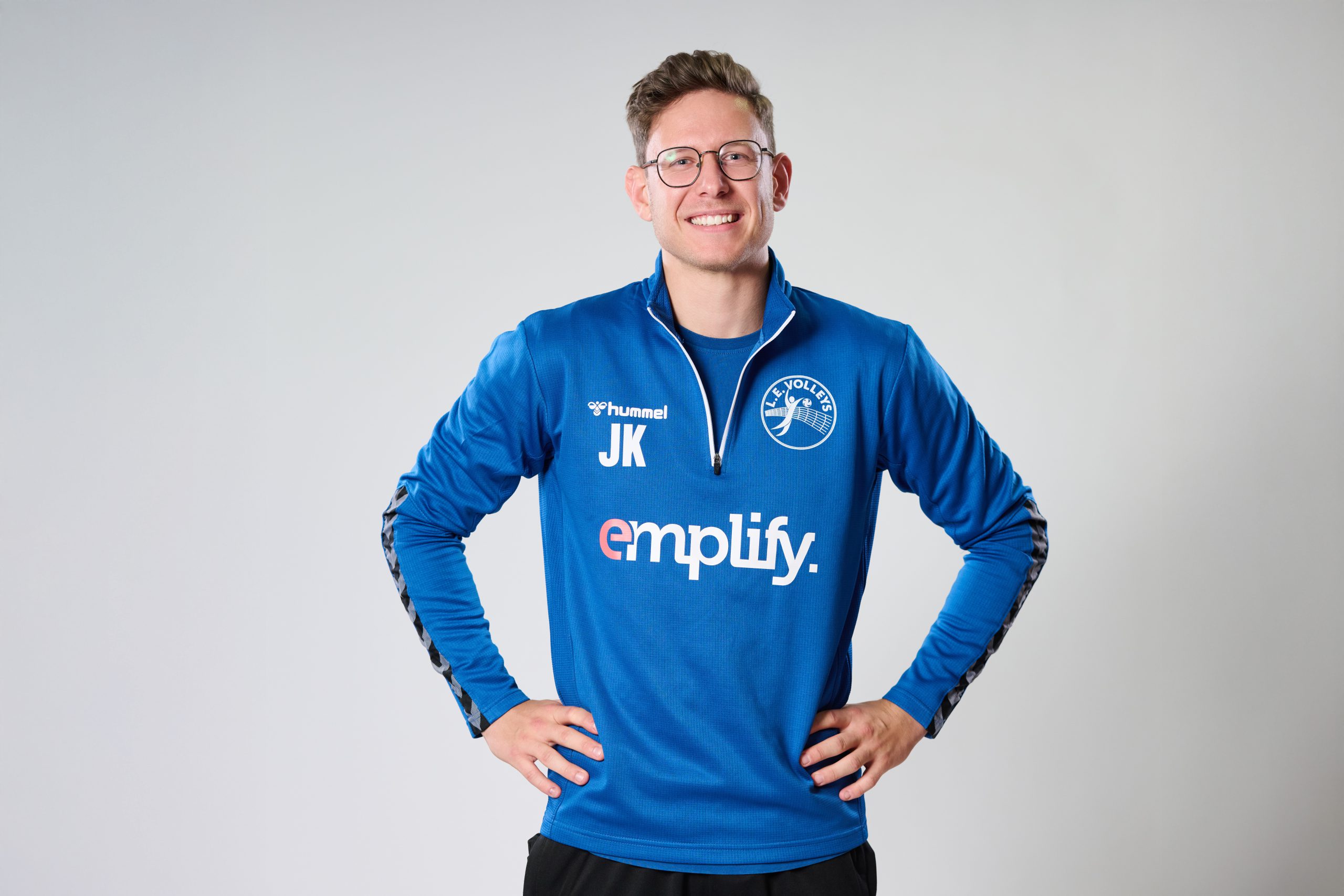 Spielerinnenporträts und Teamfoto am 04.11.2025 in Leipzig (Sachsen).